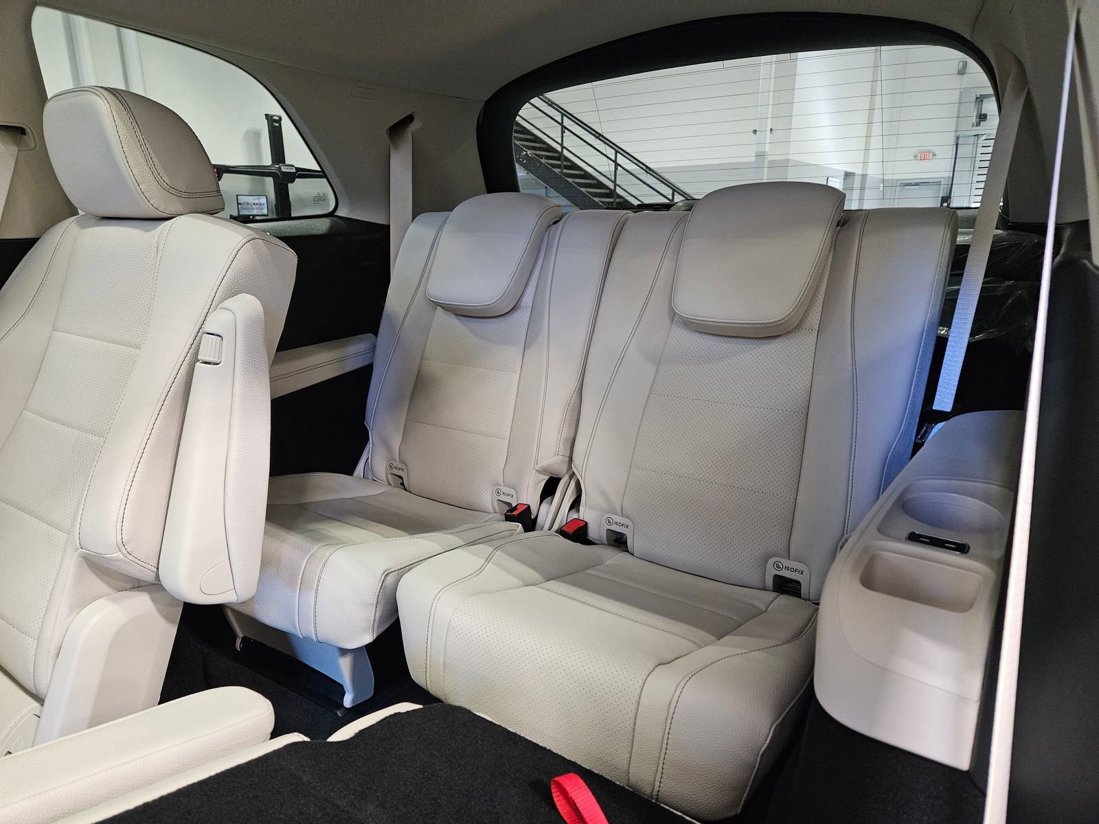 New 2026 Mercedes-Benz GLS 450 4MATIC image 17