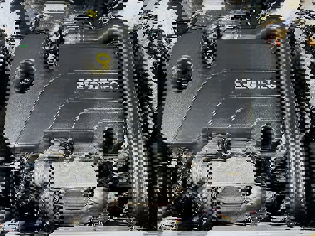 Used 2022 GMC Terrain SLE w/ Driver Convenience Package image 9