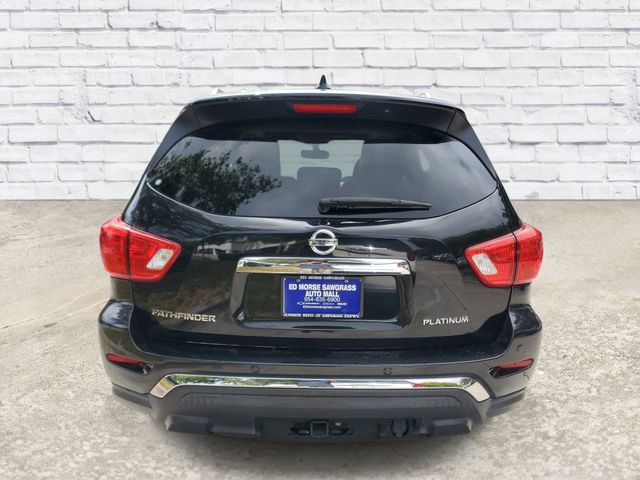 Used 2020 Nissan Pathfinder Platinum FWD image 3