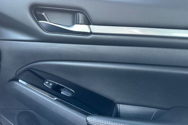 Used 2023 Nissan Altima 2.5 SV image 18