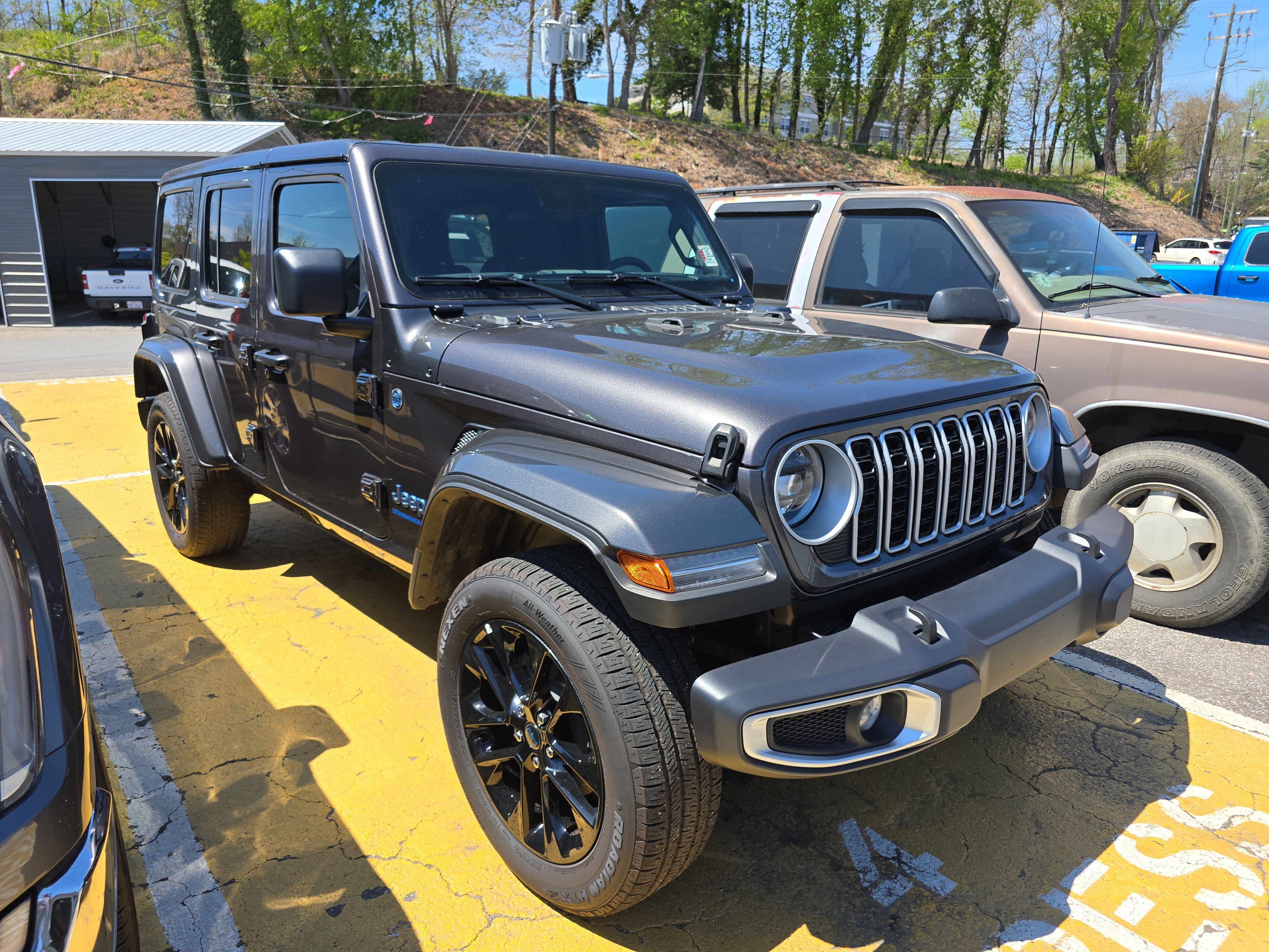 Used 2025 Jeep Wrangler Sahara w/ Safety Group image 1