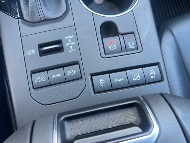Used 2021 Toyota Highlander XLE AWD/4WD image 20