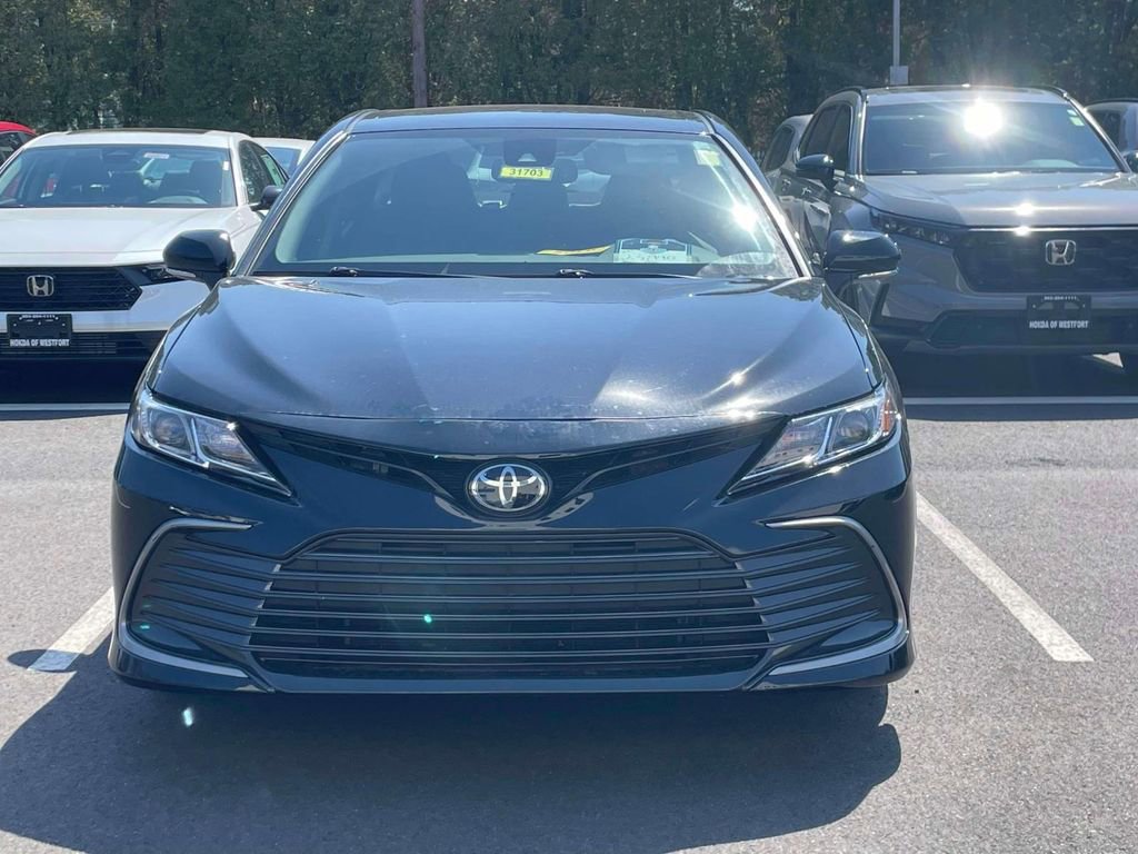 Used 2021 Toyota Camry LE w/ Convenience Package image 2