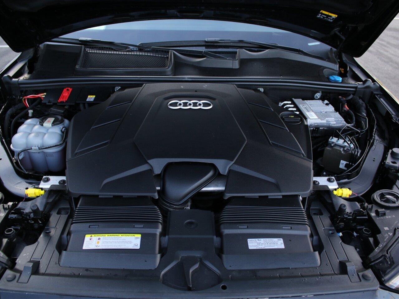 Used 2021 Audi Q7 3.0T Premium Plus AWD/4WD image 32