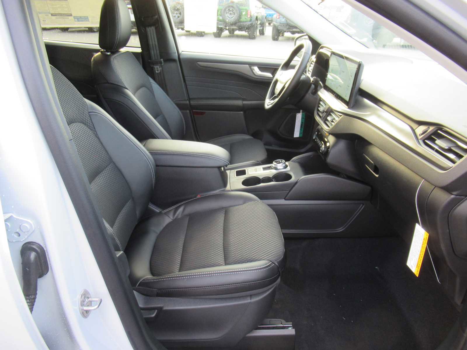New 2026 Ford Escape SE FWD image 18