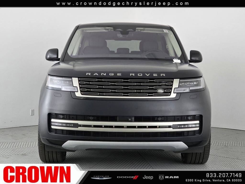 Used 2023 Land Rover Range Rover Long Wheelbase SE AWD/4WD image 2