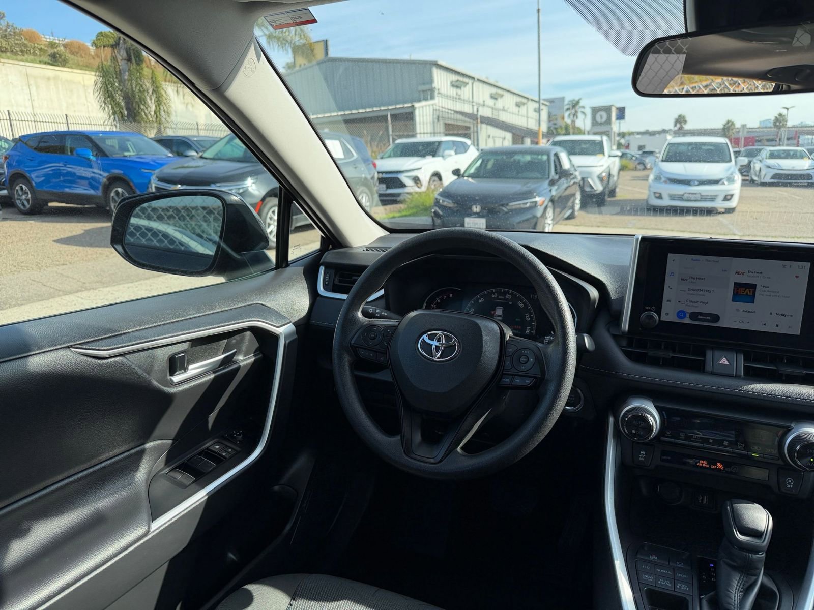 Used 2025 Toyota RAV4 XLE image 35