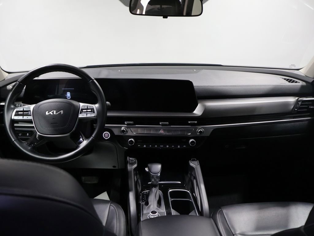 Used 2025 Kia Telluride S image 19