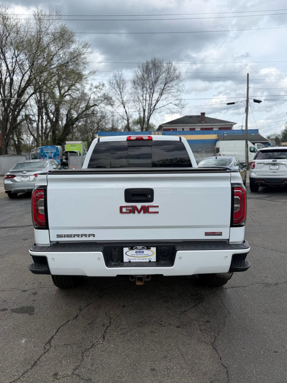 Used 2017 GMC Sierra 1500 SLT AWD/4WD image 7