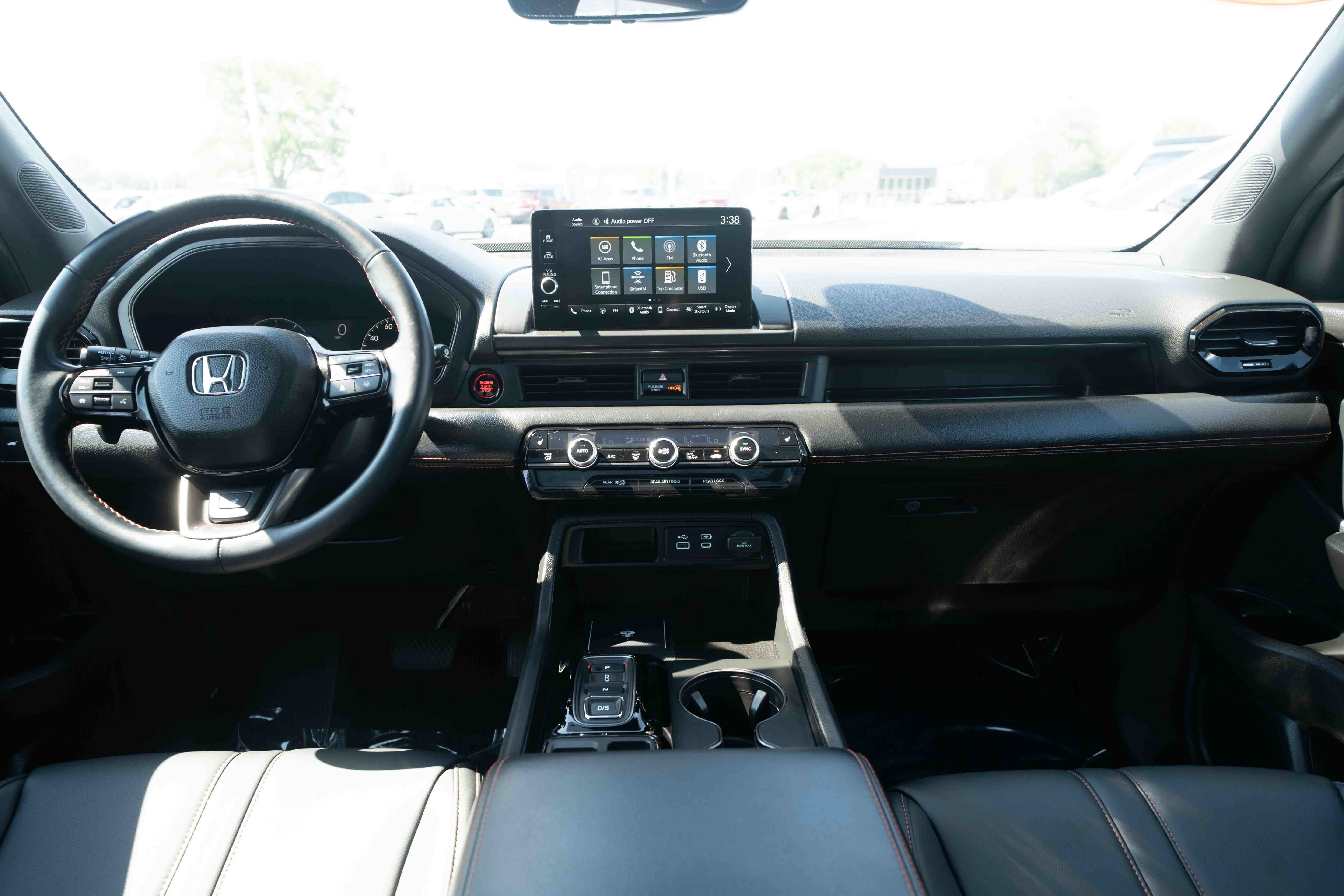 Certified 2025 Honda Pilot TrailSport image 20