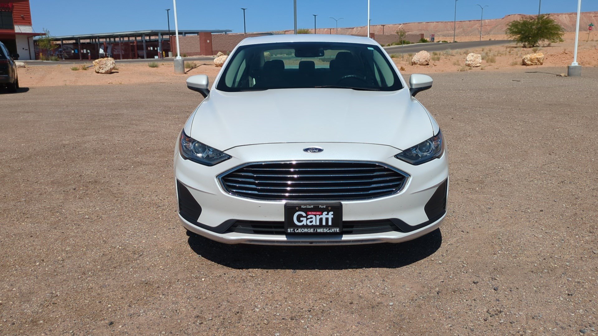 Used 2020 Ford Fusion SE FWD image 8