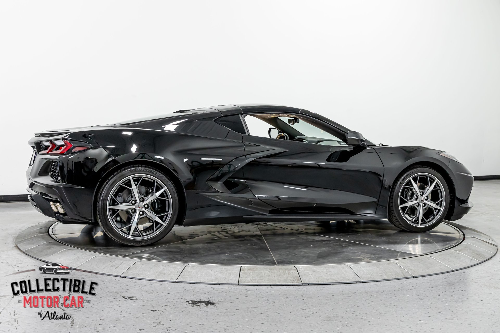 Used 2022 Chevrolet Corvette Stingray Premium Cpe w/ Body-Color Dual Roof Package RWD image 22