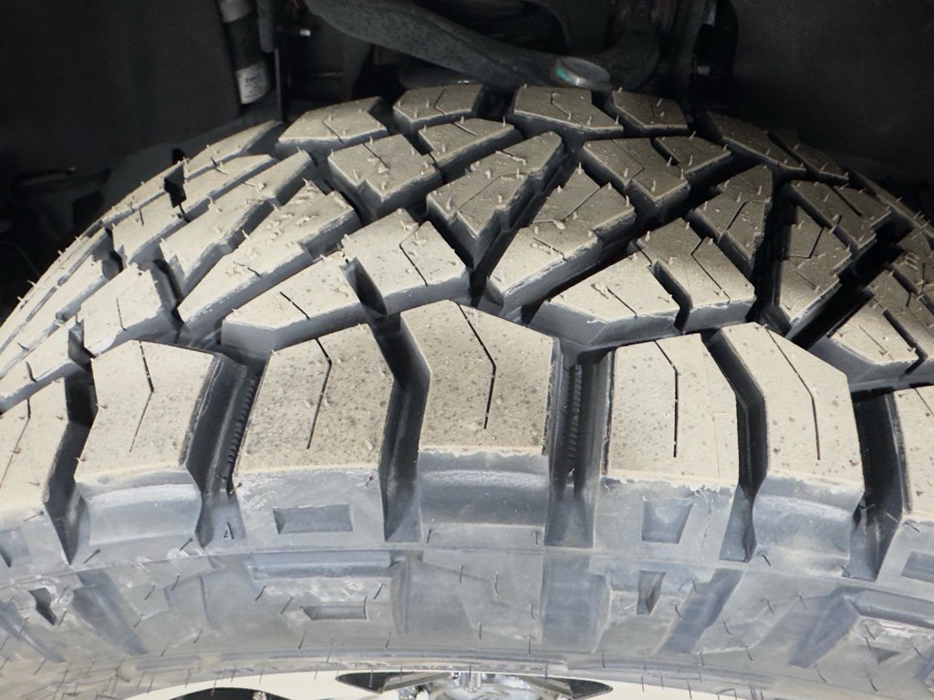 Used 2023 Ford F150 Lightning Platinum image 41