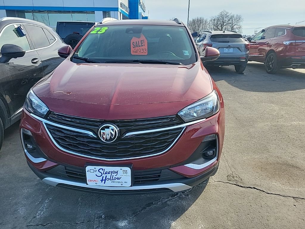 Used 2023 Buick Encore GX Select w/ Safety Package II image 2