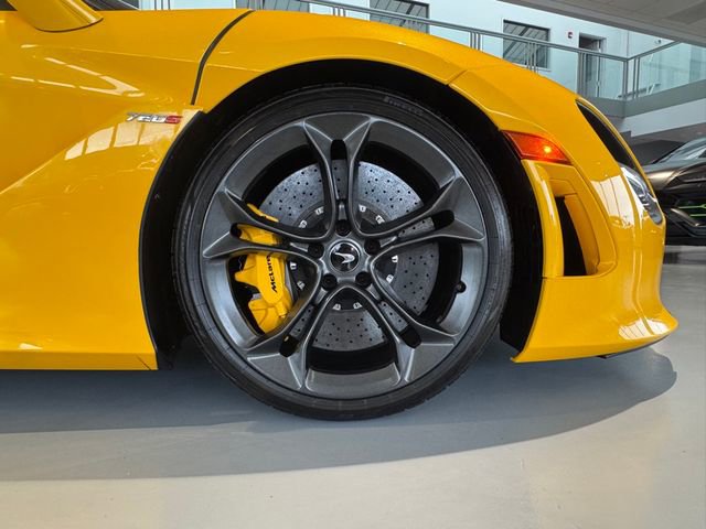 Used 2019 McLaren 720S Performance image 12