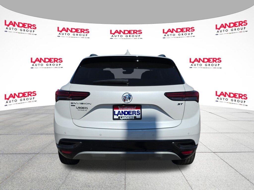 Used 2023 Buick Envision Essence w/ Sport Touring Package AWD/4WD image 4