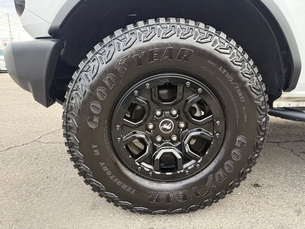 Used 2022 Ford Bronco Wildtrak image 36