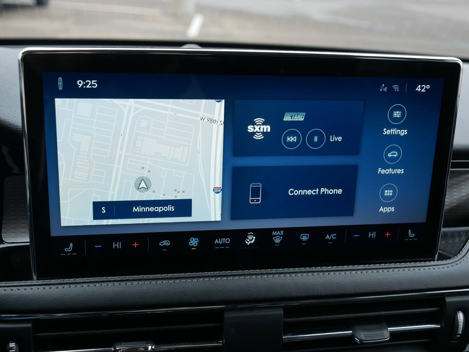 Used 2024 Lincoln Corsair Reserve image 24