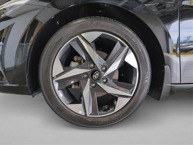 Used 2023 Hyundai Elantra SEL w/ Convenience Package image 23