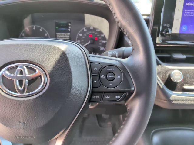Used 2024 Toyota Corolla SE w/ SE Convenience Package image 17