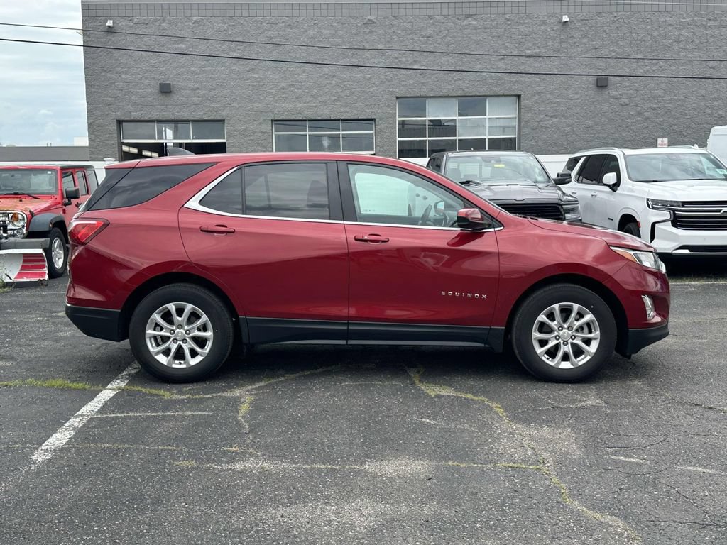Used 2021 Chevrolet Equinox LT FWD image 2