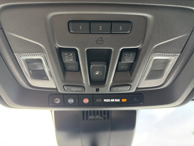 Used 2024 GMC Sierra 1500 Denali w/ Technology Package image 33
