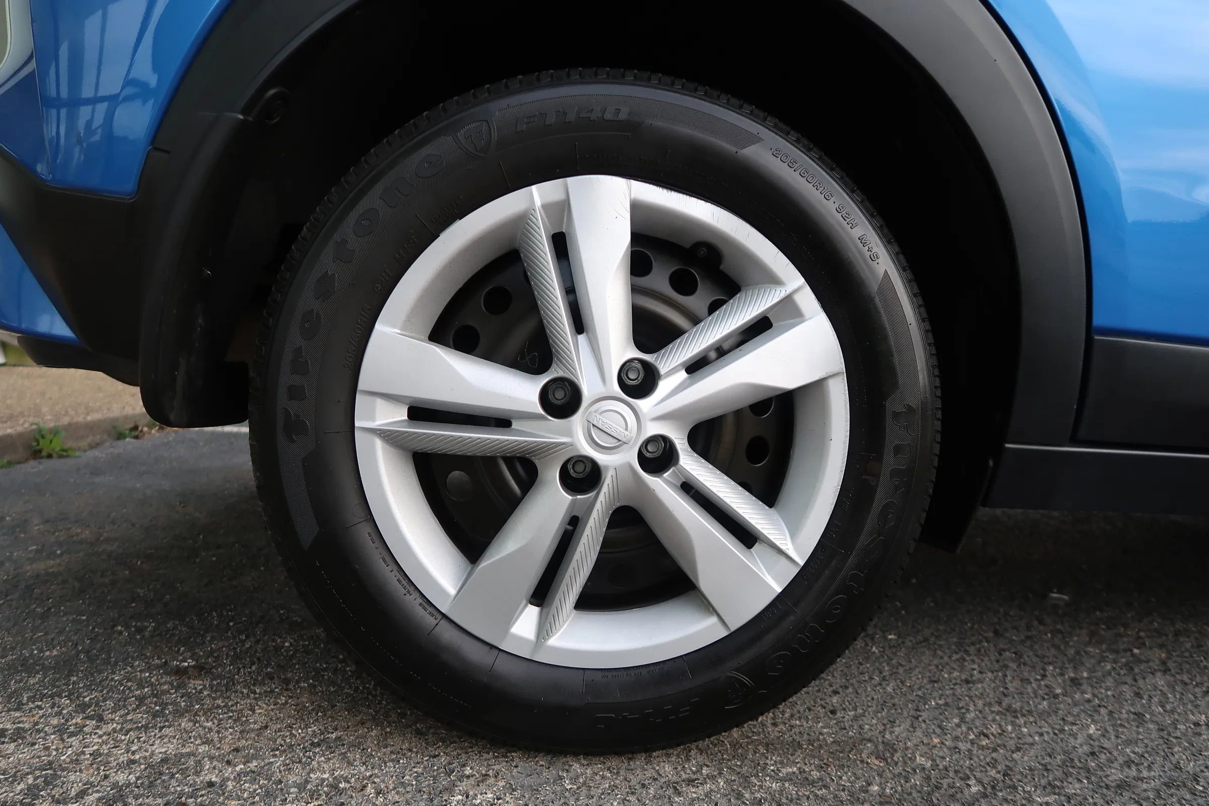 Used 2024 Nissan Kicks S image 46