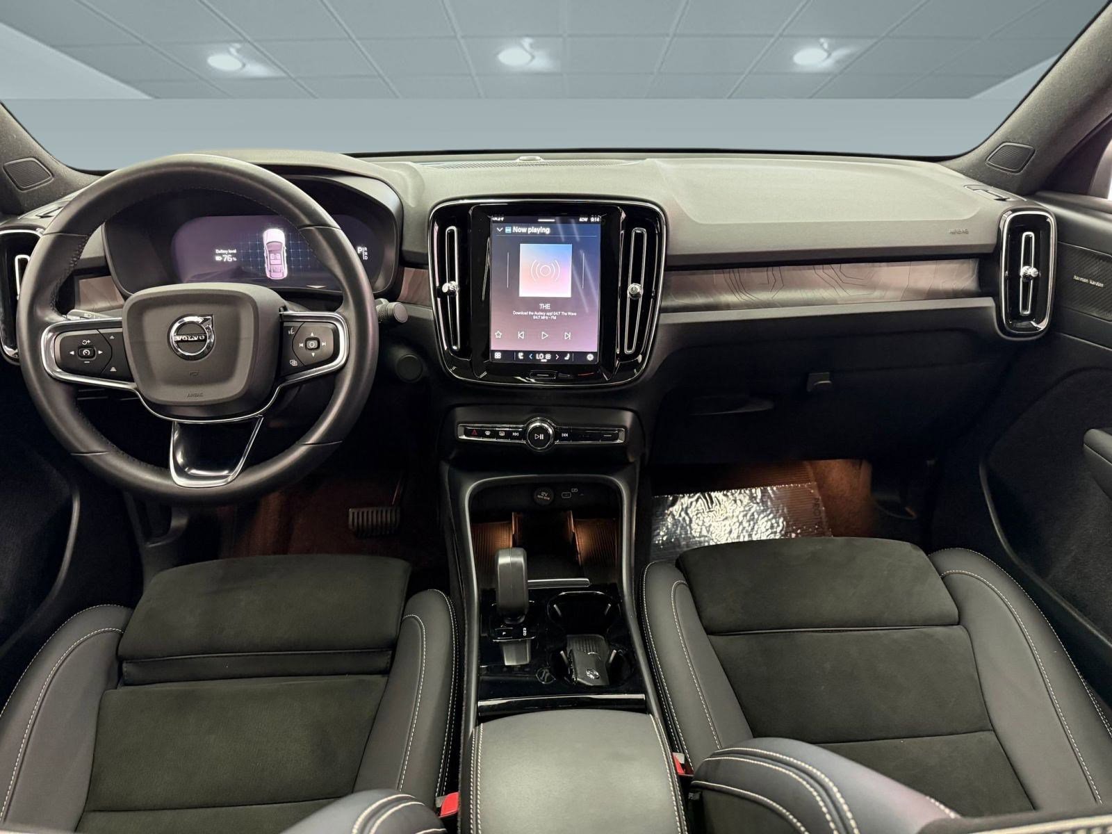 Used 2023 Volvo C40 P8 Recharge Ultimate image 15