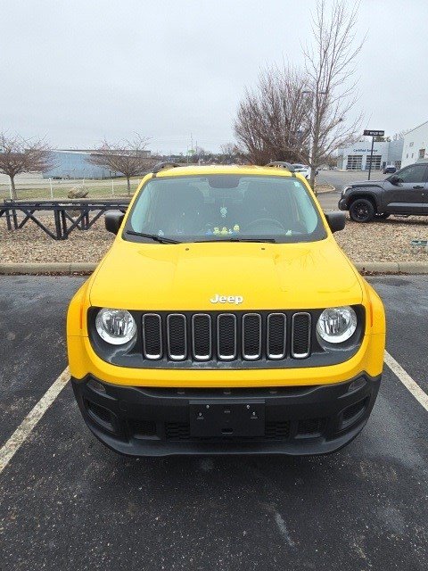 Used 2017 Jeep Renegade Sport w/ Power & Air Group image 11