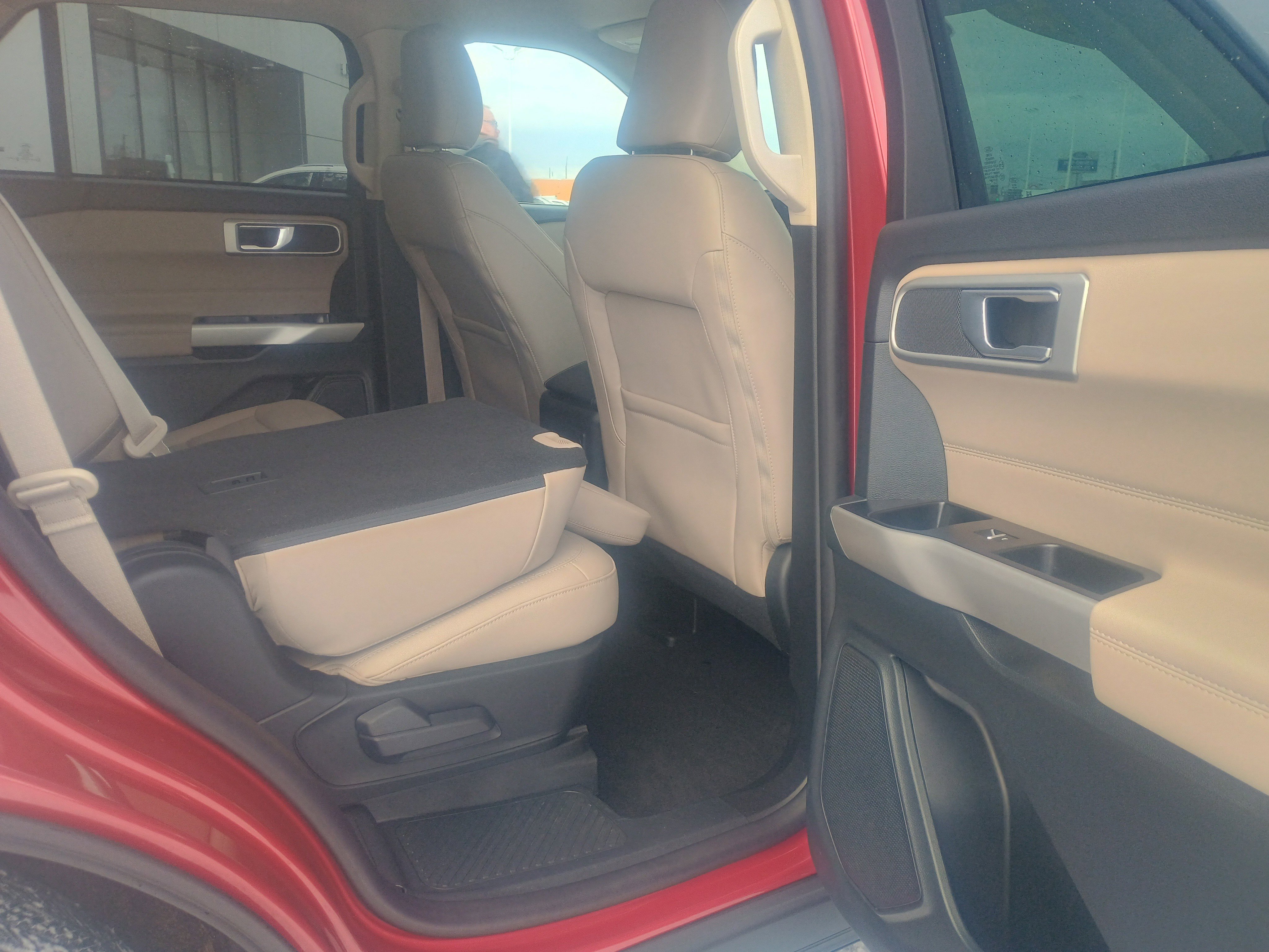 Certified 2023 Ford Explorer XLT w/ Equipment Group 202A image 18