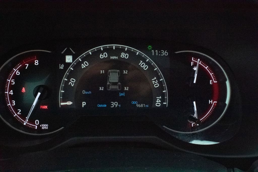 Used 2025 Toyota RAV4 XLE Premium image 15