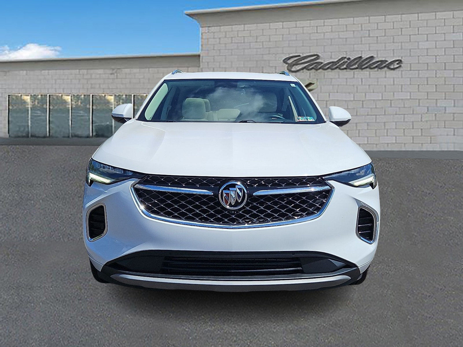 Used 2022 Buick Envision Avenir w/ Safety Package AWD/4WD image 2