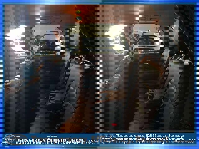 Used 2025 Nissan Pathfinder SL image 12