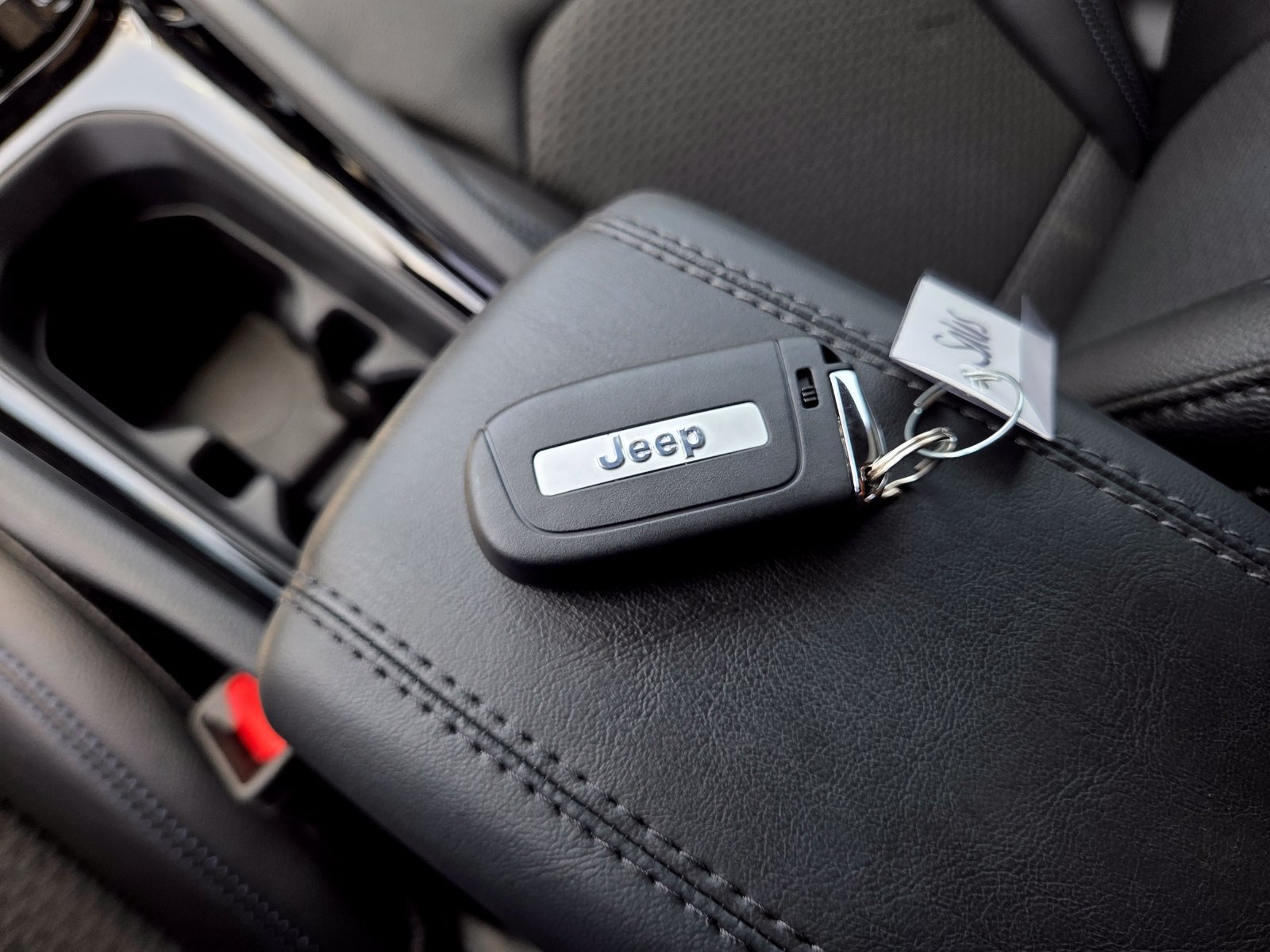 New 2026 Jeep Compass Latitude AWD/4WD image 28