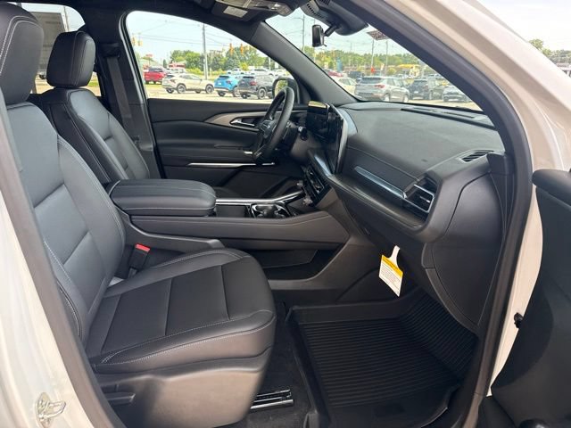New 2026 Chevrolet Traverse LT w/ Driver Confidence Package AWD/4WD image 34