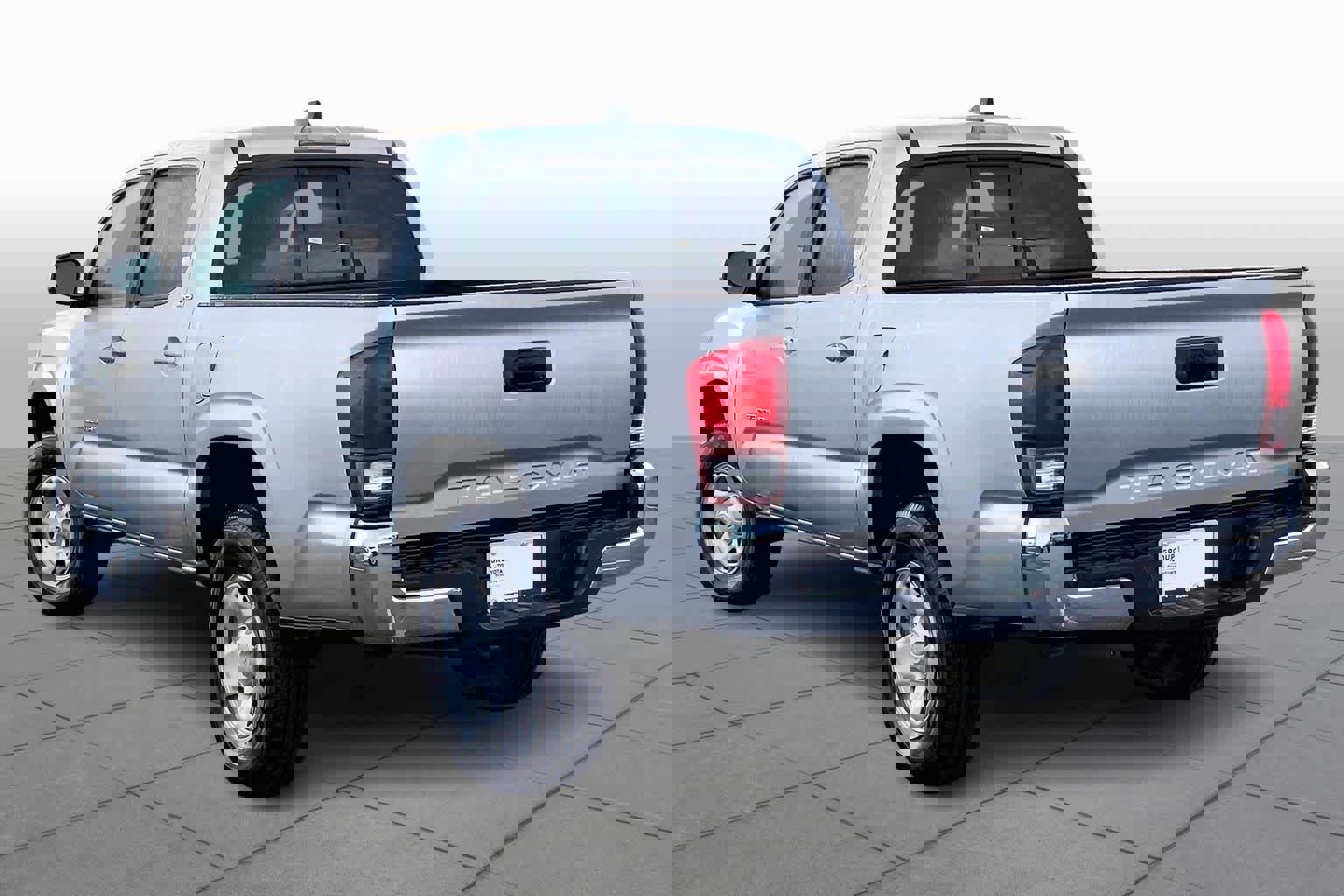 Used 2022 Toyota Tacoma SR5 image 12