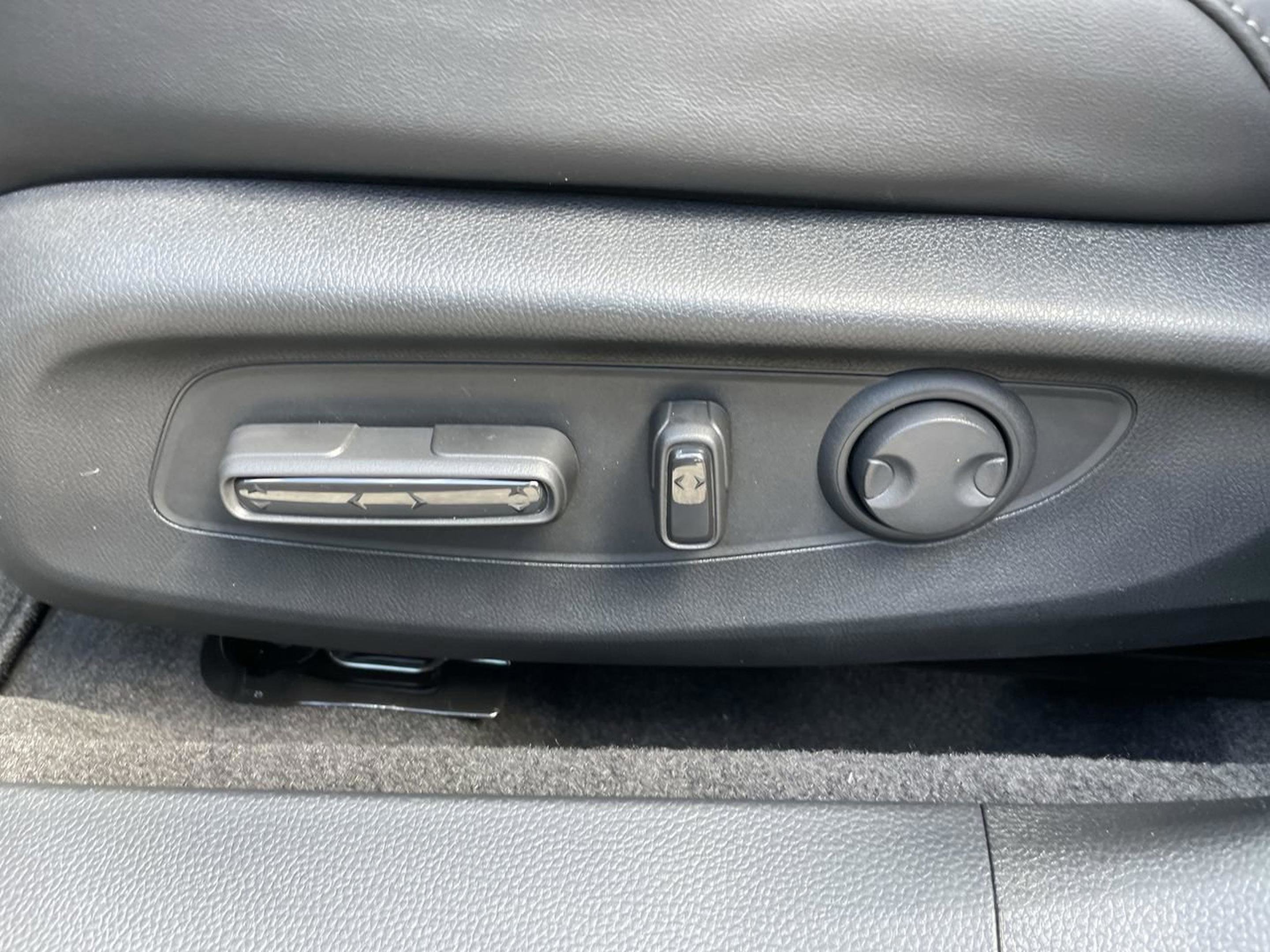 New 2025 Honda Accord EX-L image 14