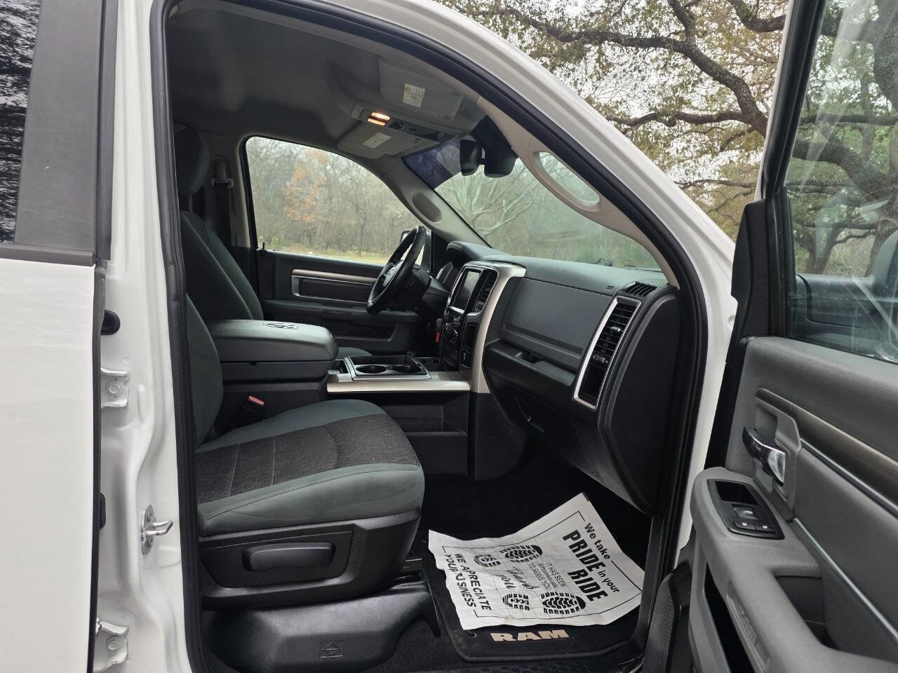 Used 2015 RAM 1500 Lone Star image 36