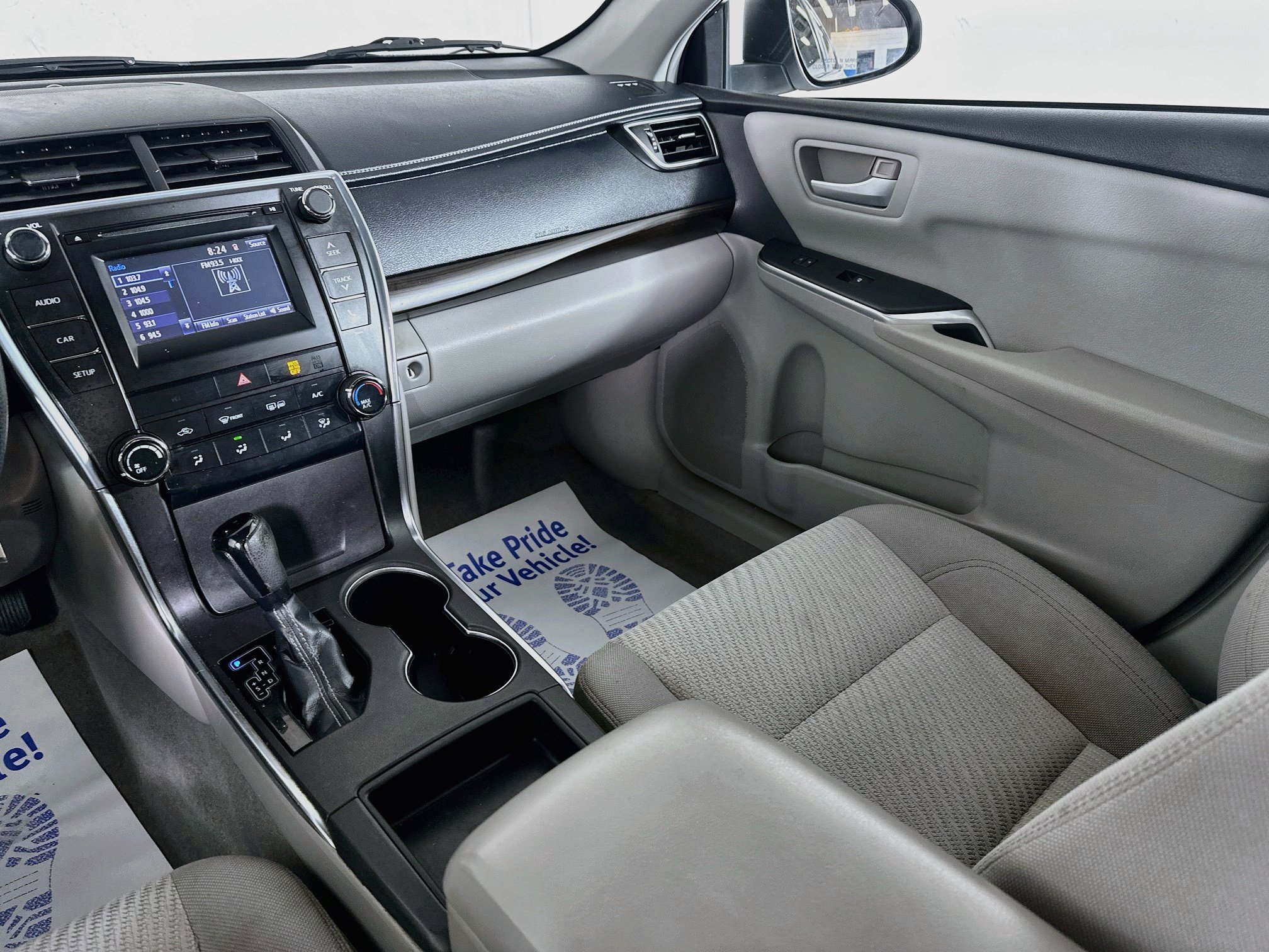 Used 2016 Toyota Camry LE FWD image 21