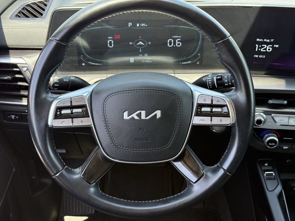 Used 2025 Kia Telluride S AWD/4WD image 12