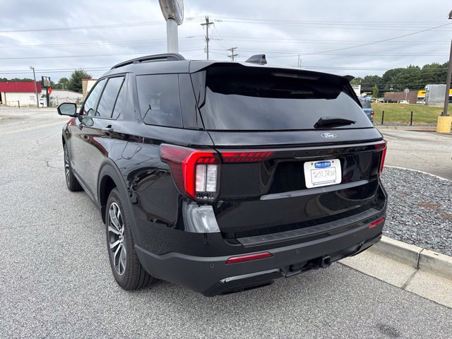 New 2027 Ford Explorer ST-Line RWD image 9
