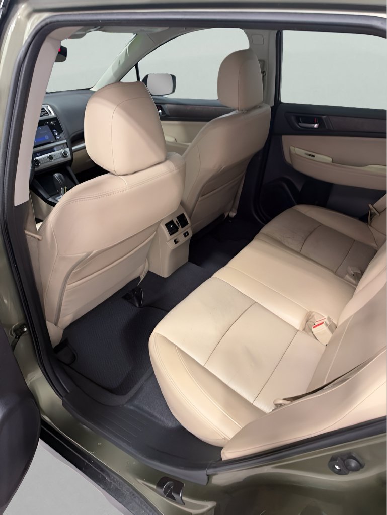 Used 2017 Subaru Outback 3.6R Limited AWD/4WD image 11
