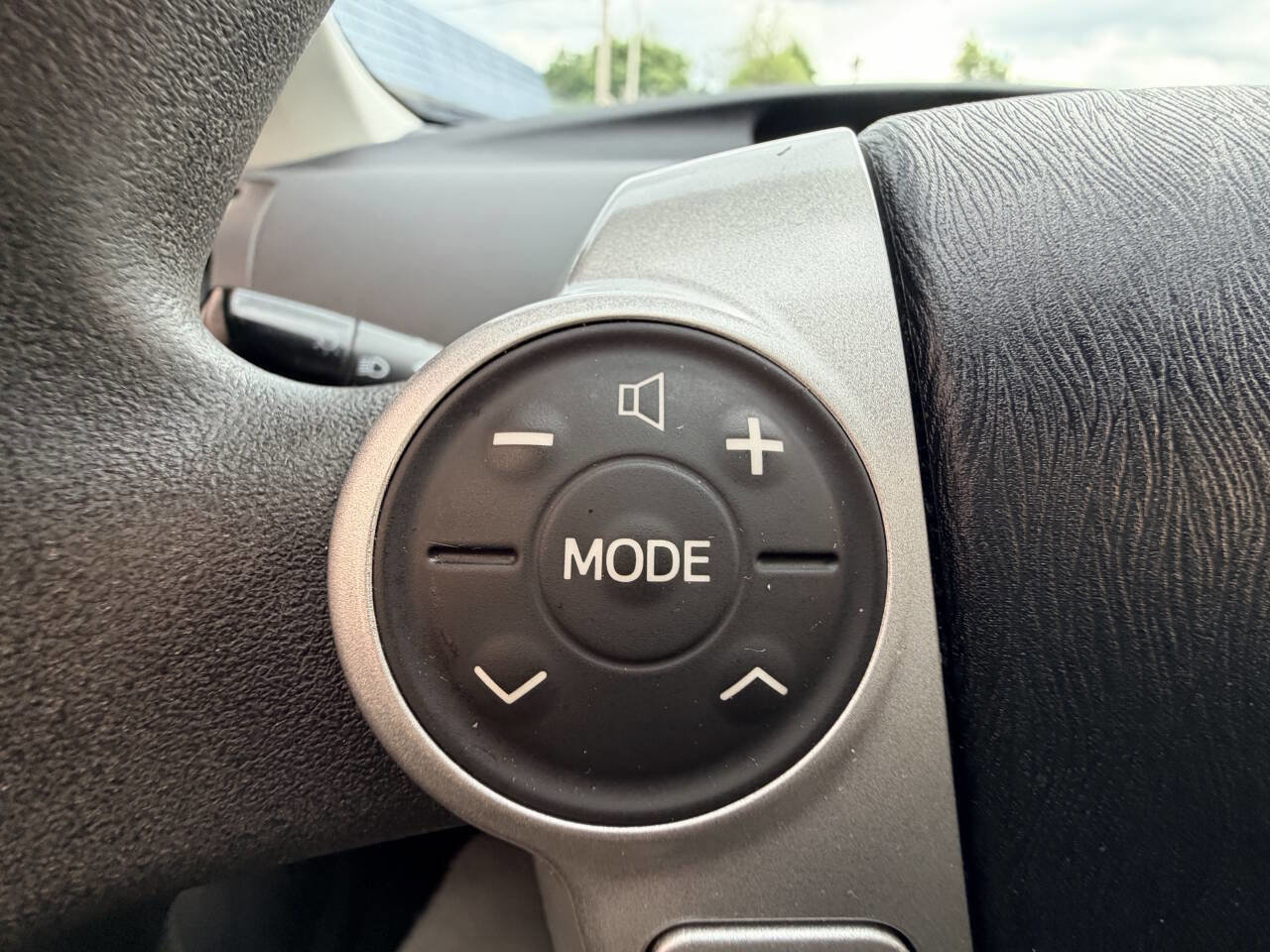 Used 2011 Toyota Prius Three FWD image 58