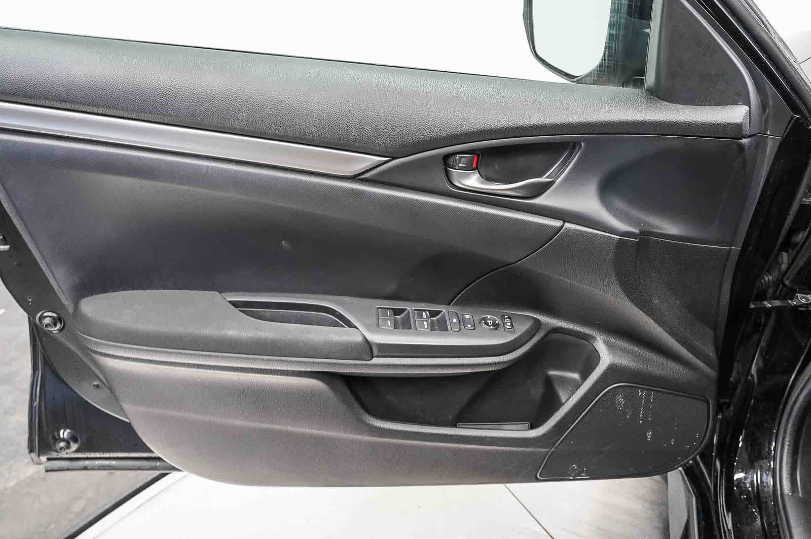 Used 2019 Honda Civic Sport image 21