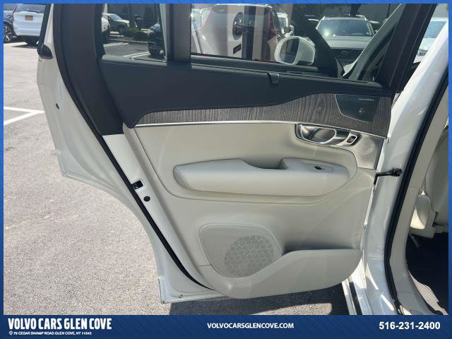 Certified 2023 Volvo XC90 T8 Ultimate w/ Protection Package Premier image 17