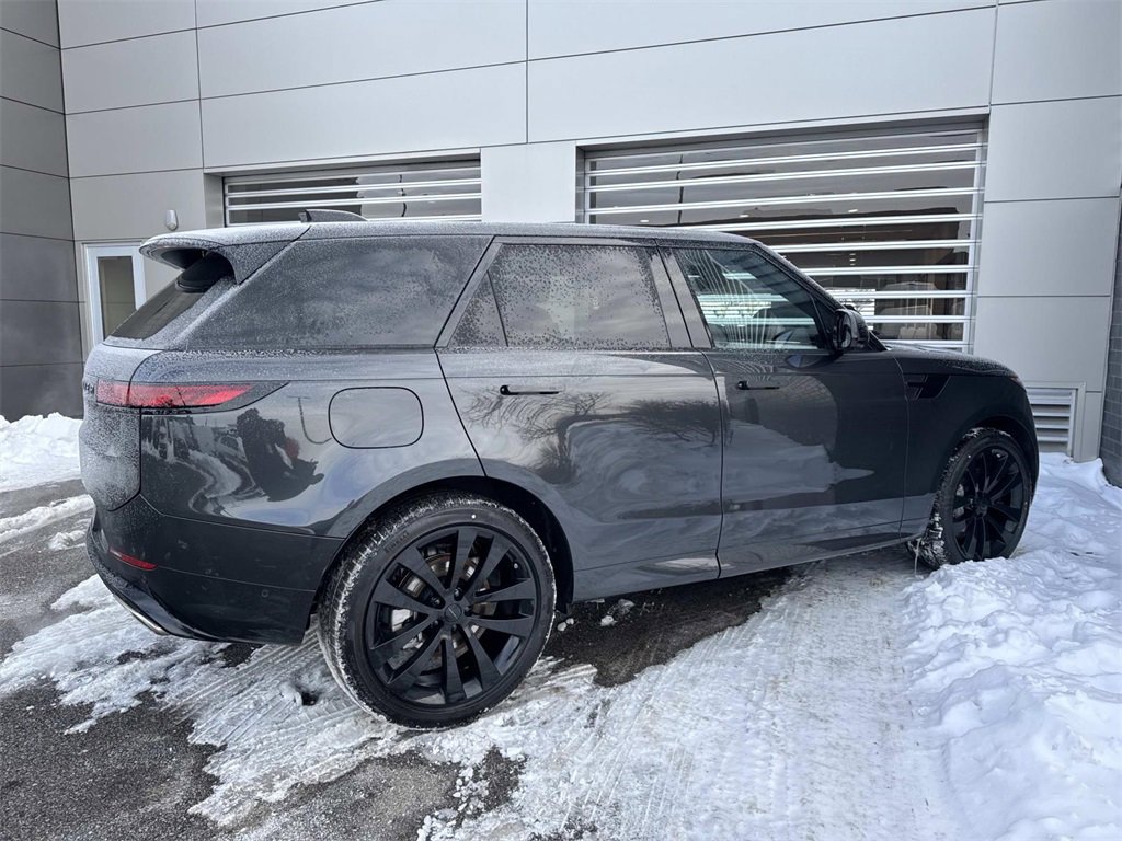 New 2026 Land Rover Range Rover Sport Dynamic SE image 6