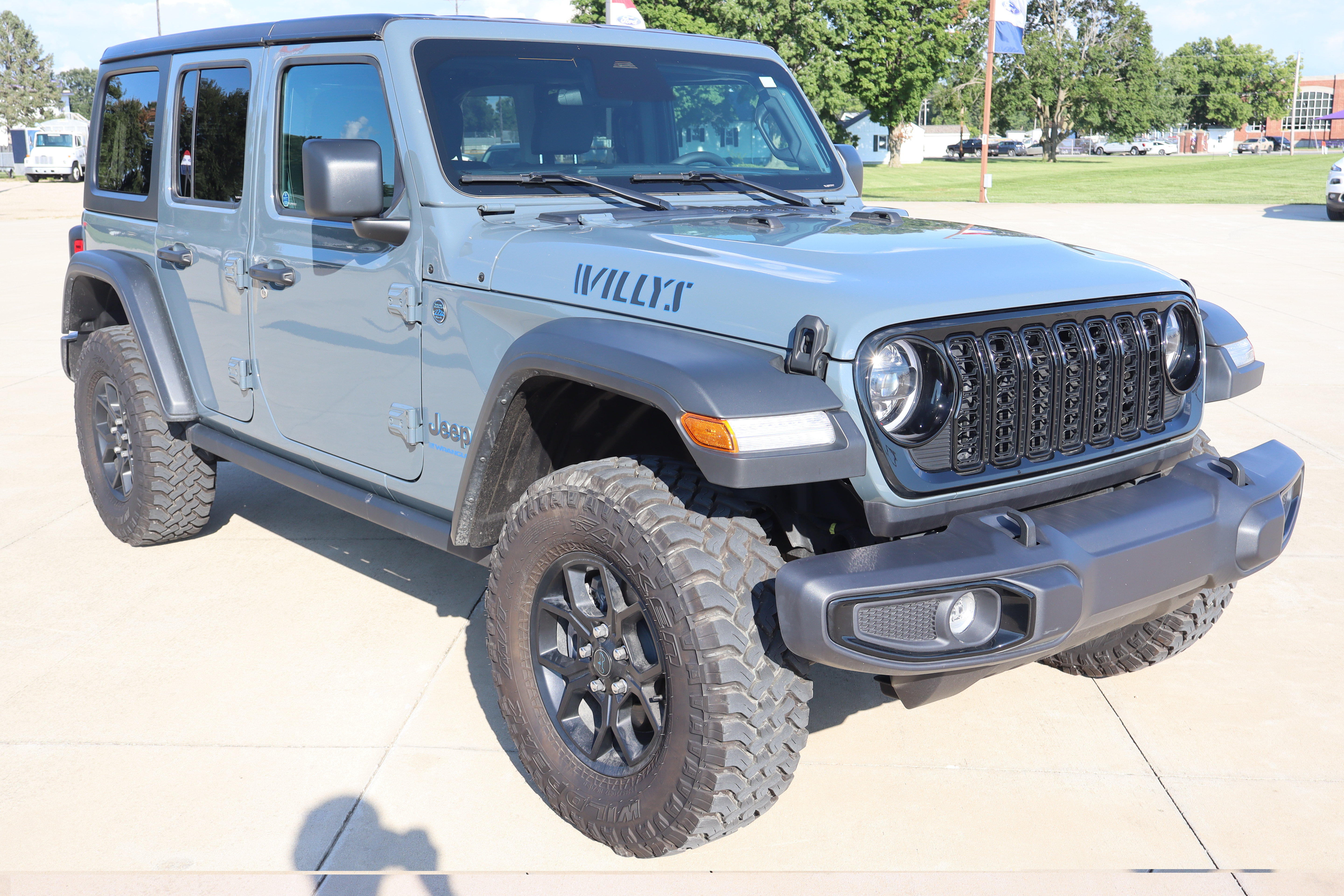 Used 2025 Jeep Wrangler Unlimited Sport S 4xe AWD/4WD image 3