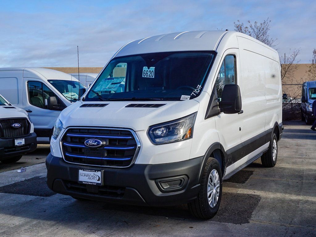New 2024 Ford E-Transit Base image 3