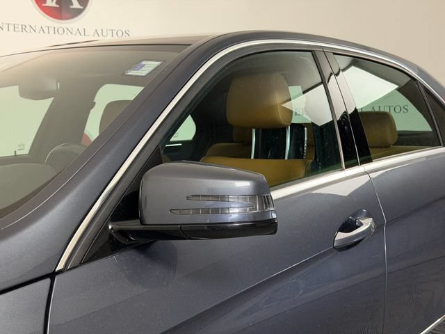 Used 2010 Mercedes-Benz E 350 4MATIC Sedan image 13
