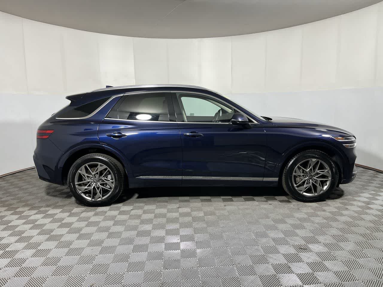 Used 2025 Genesis GV70 2.5T AWD/4WD image 9